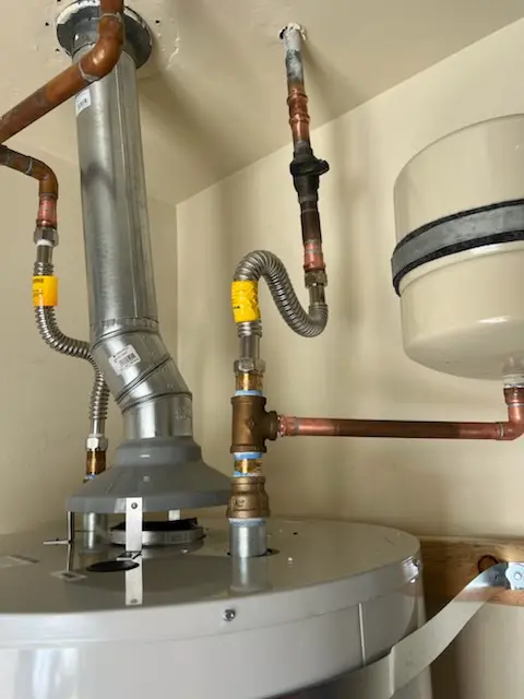 Water heater installation and plumbing repair in Daisy Lake